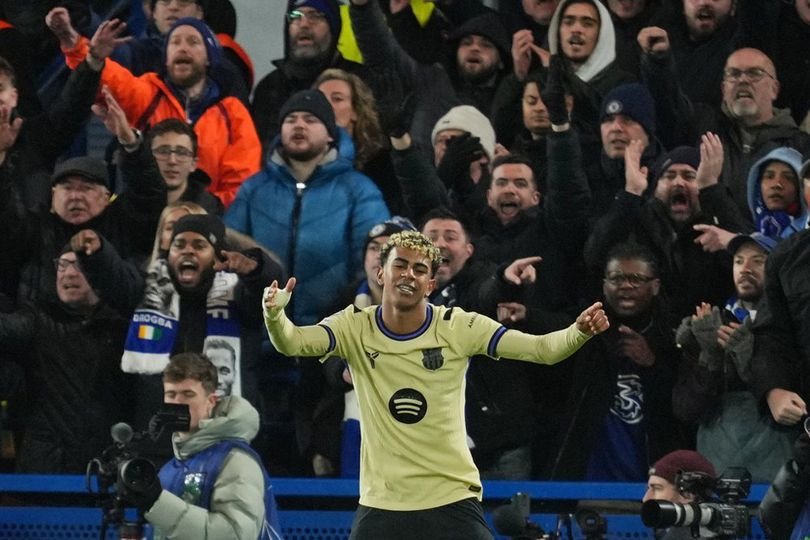 library_upload_21_2025_11_996x664_lamine-yamal-3_4b16c1b